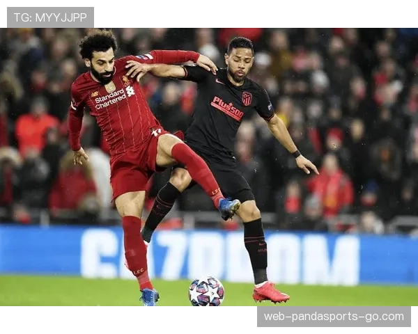 巴黎圣日耳曼危机浮现！矛盾升级，豪华阵容战术失衡，恐与豪门定位脱节。