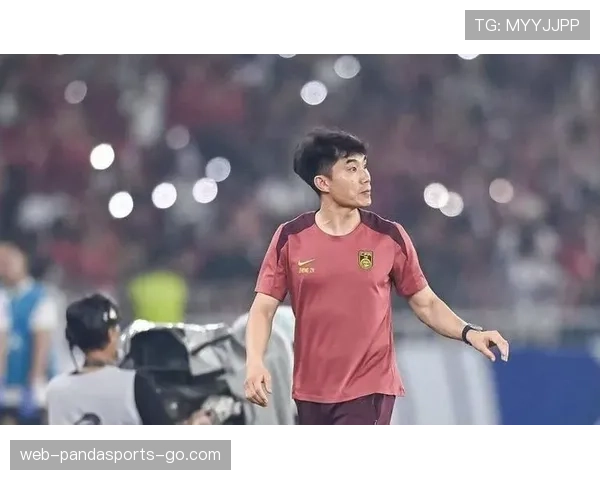 接管中场直塞撕防线，郑智转型压制年轻人