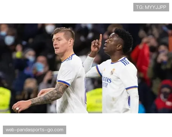 维尼修斯与顶级边锋对比：如何争夺世界第一