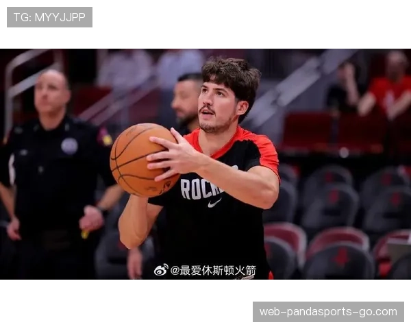 范弗利特挡拆提升突破效率显著 超越湖人主控詹姆斯